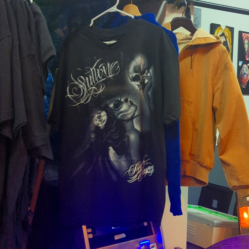 Sullen Skull Love Print T